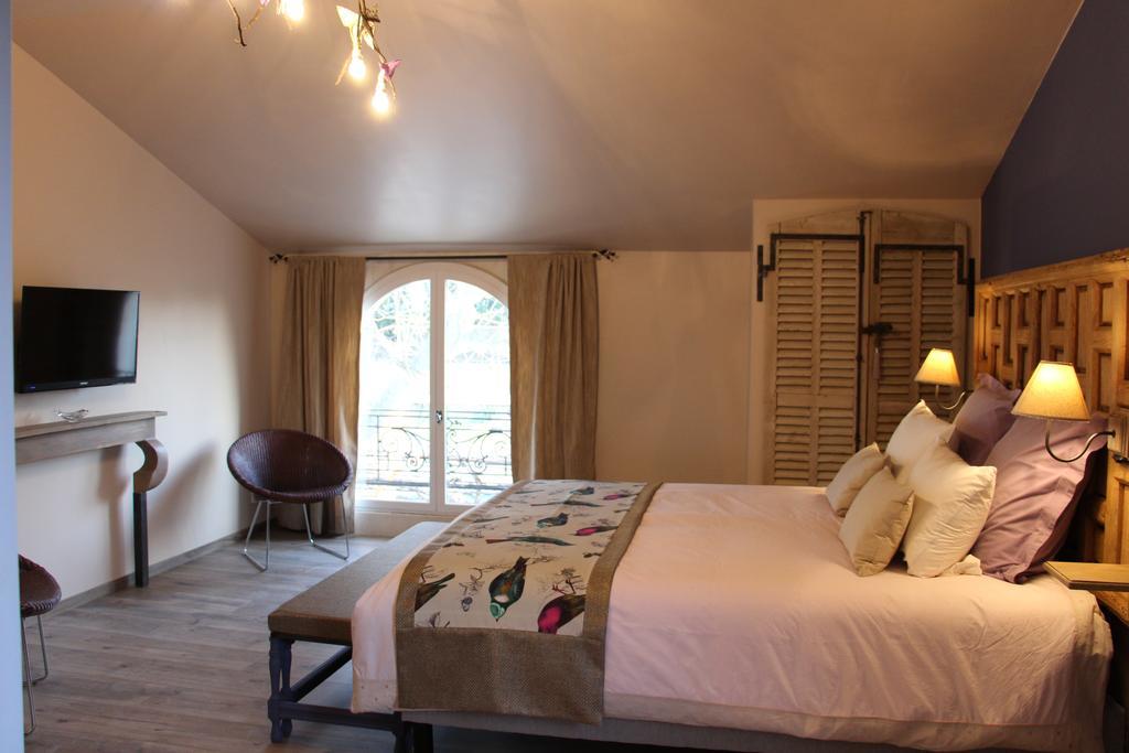 Sous Les Platanes B&B Chateaurenard Bilik gambar