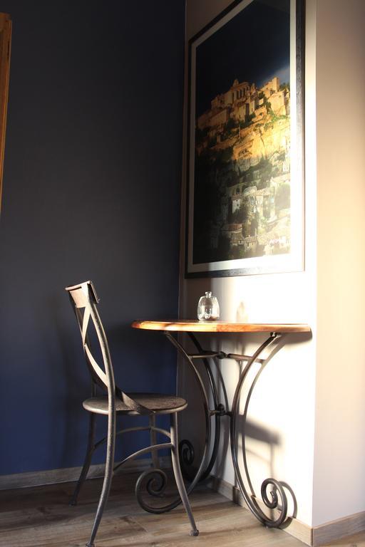 Sous Les Platanes B&B Chateaurenard Luaran gambar