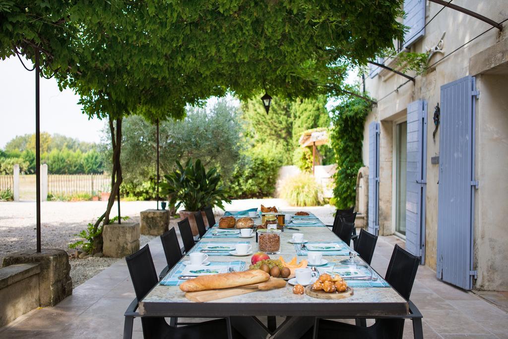 Sous Les Platanes B&B Chateaurenard Luaran gambar